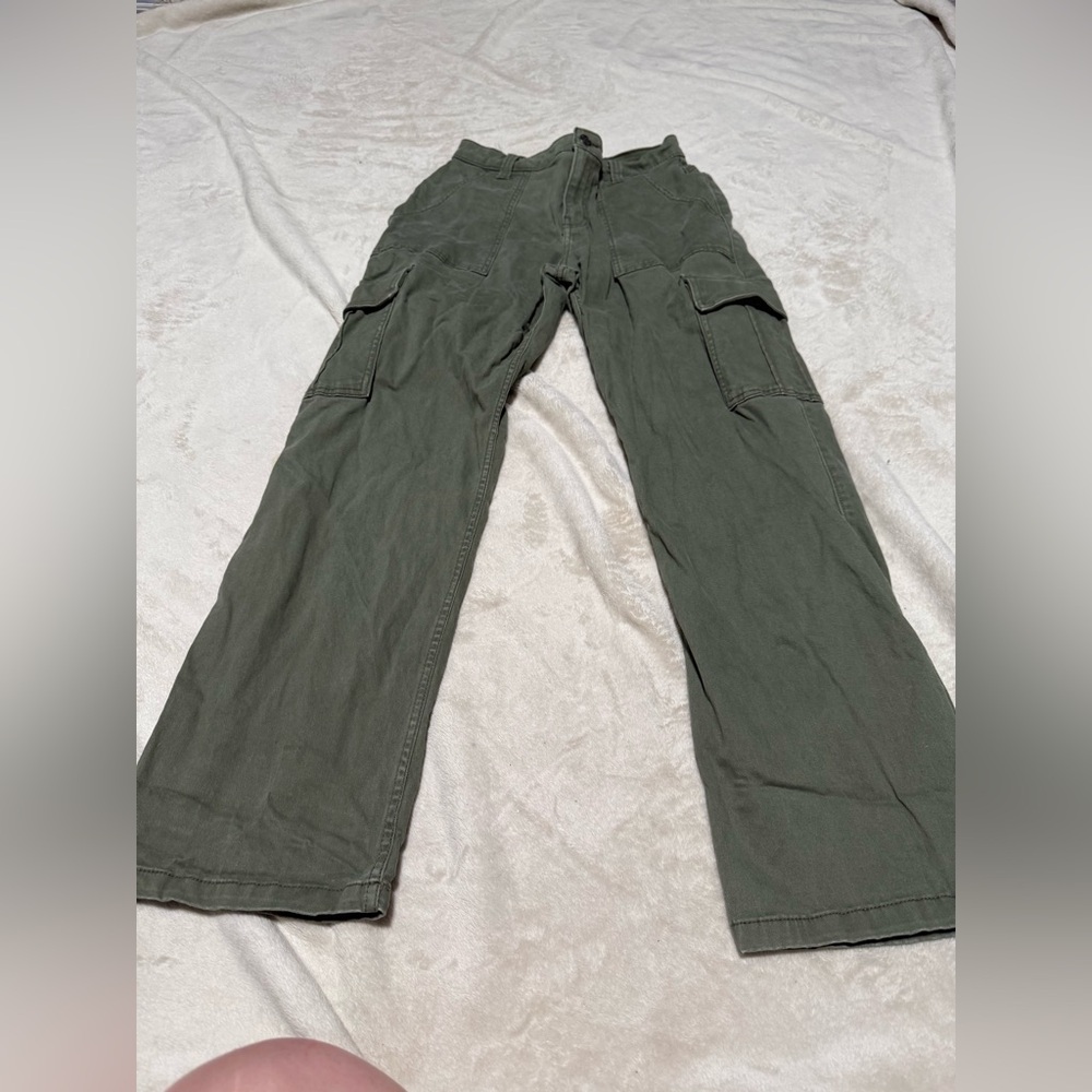 Hollister high rise dad cargo pants
